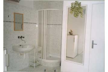 Cehia Chata Týn nad Vltavou, Exteriorul